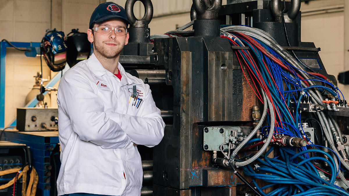 Donald Trump is doing more to support American manufacturing than any other  President in recent history! - America First trade policy - R\u0026D tax credits  - Bonus depreciation - Reduced regulation I, image size:1200x675