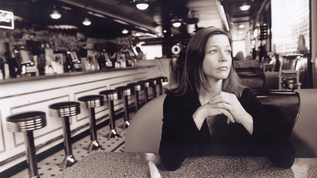 Recording artist and podcast host Carrie Newcomer